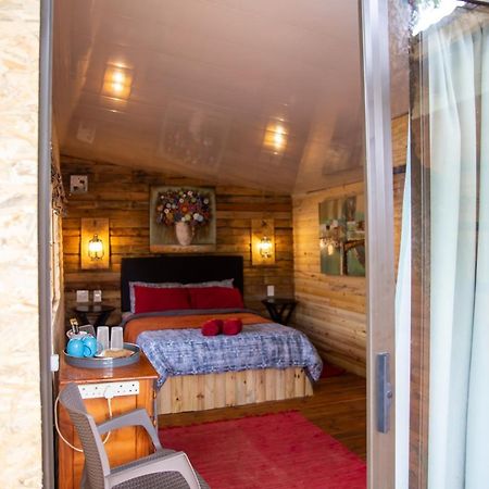 Blyde Africa- Cottage Бенони Экстерьер фото