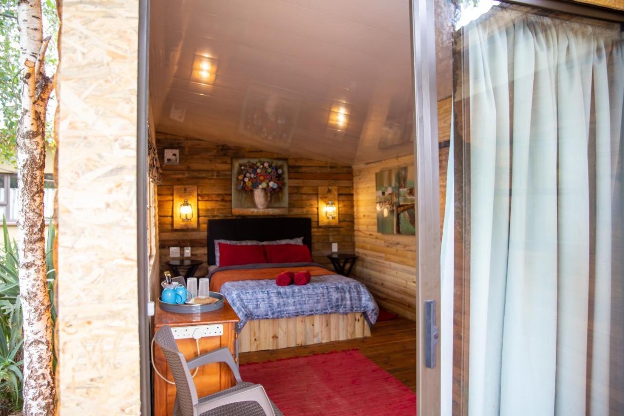 Blyde Africa- Cottage Бенони Экстерьер фото