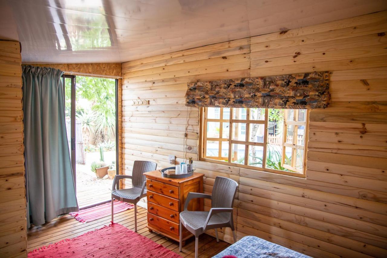 Blyde Africa- Cottage Бенони Экстерьер фото